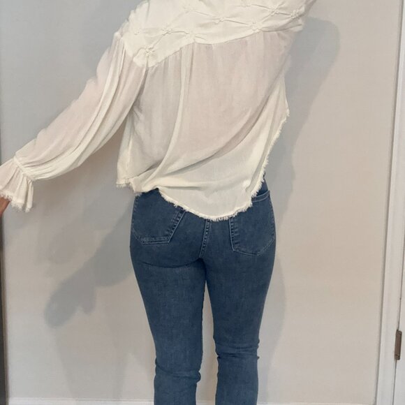 Free People Olivia Smocked Top - Size XS just 1 use - Picture 2 of 12